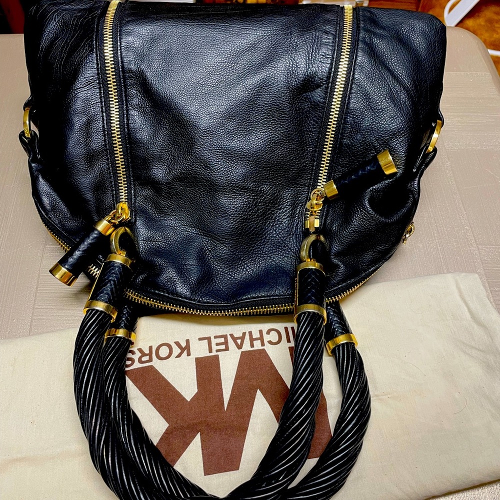 Michael Kors Sachel handbag black gold medium
